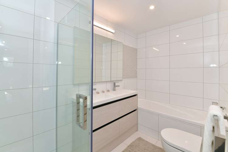 312/252 Centreway Road Orewa_11