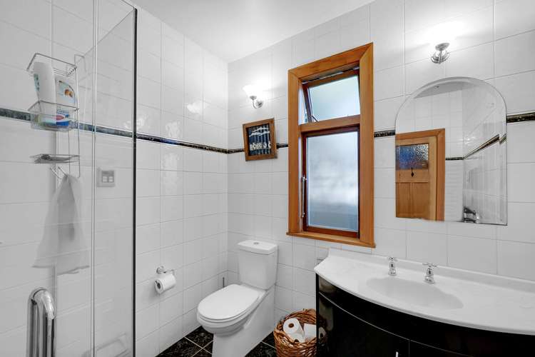 11 Searells Road Strowan_19