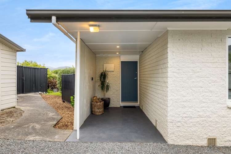 2 Haywards Lane Duvauchelle_24