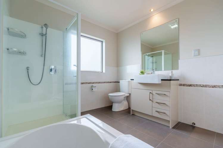 6 Huntington Park Drive Greenhithe_31