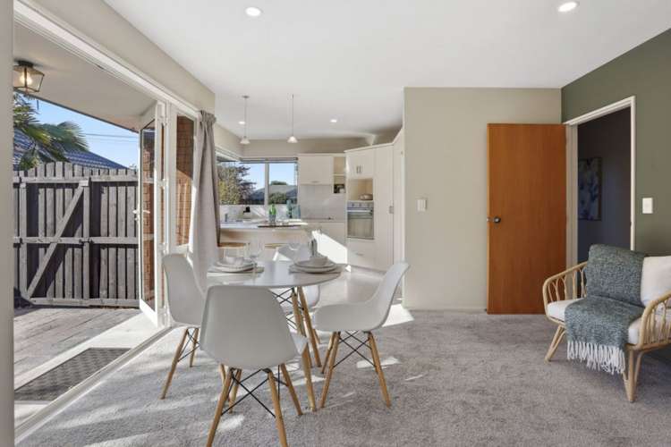 59 Uxbridge Street Redwood_9