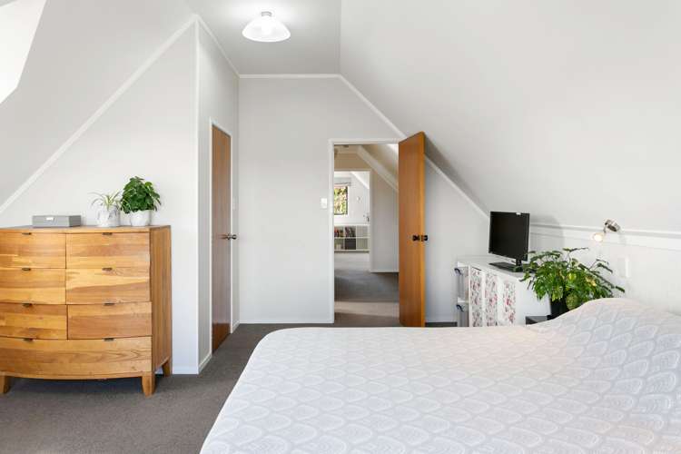 1/70 Ngamotu Road Hilltop_15