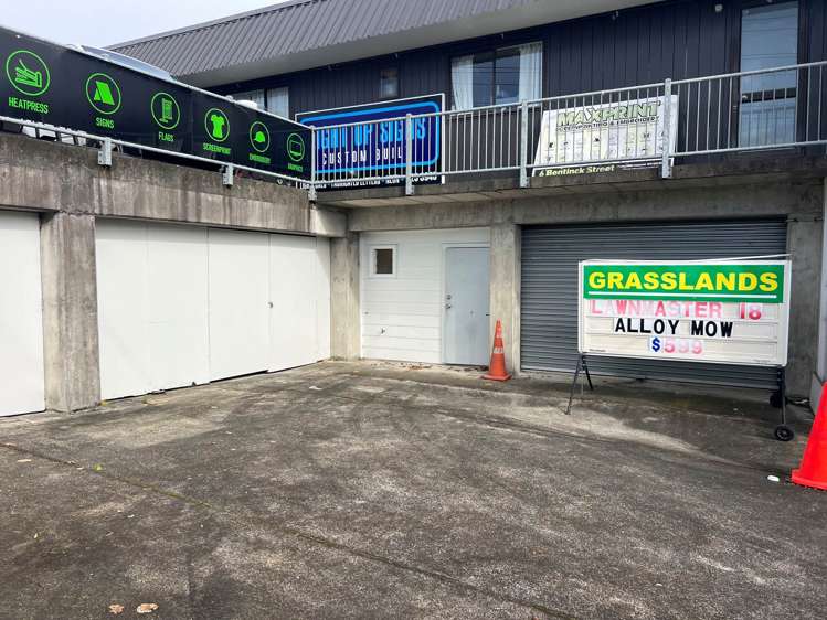 Unit 3B/560 Swanson Road Ranui_0