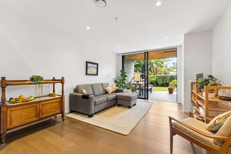 105/74 Victoria Street Onehunga_1