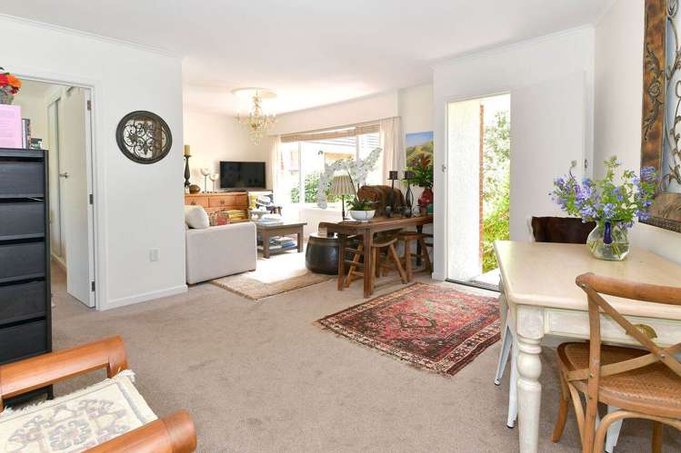 2/14 Dorchester Street Meadowbank_16