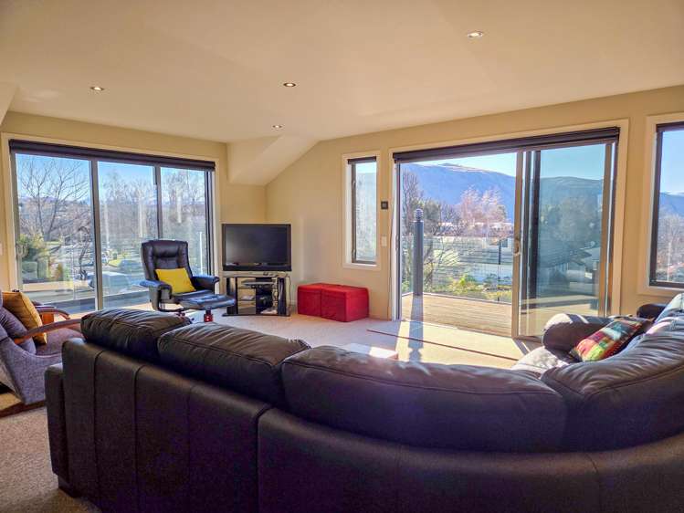 35 Aorangi Crescent Lake Tekapo_6