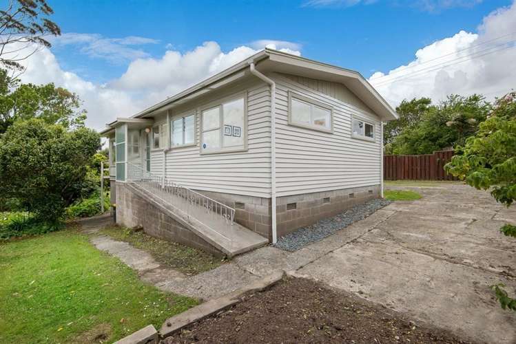 24 Rambler Crescent Beach Haven_15