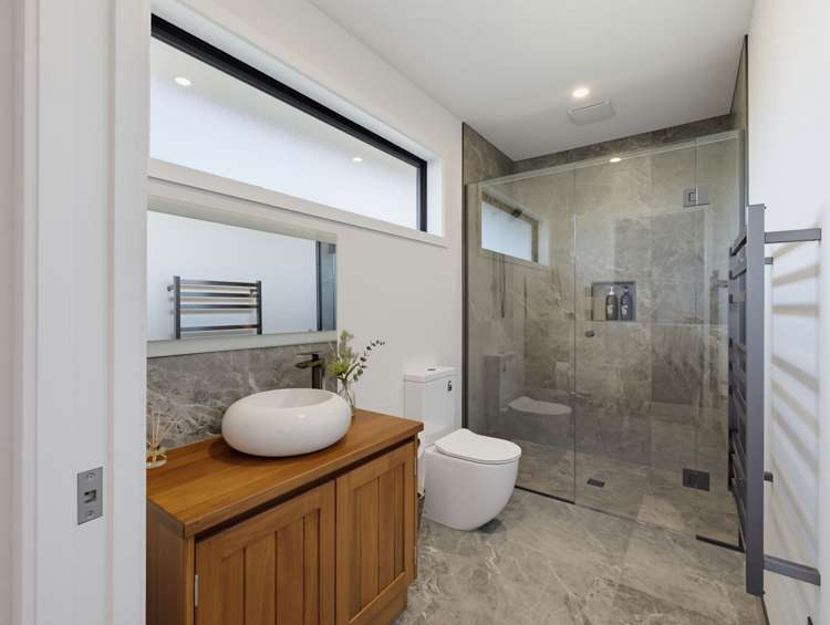 55 Blunden Road Lincoln_16