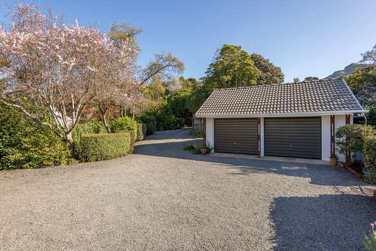 11 Merlincote Crescent Governors Bay_16