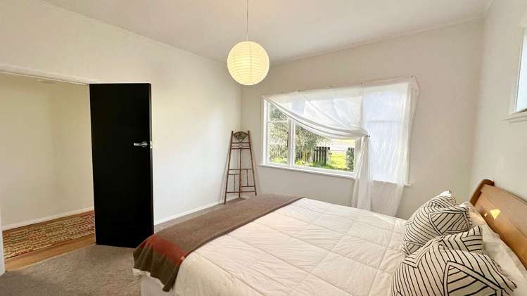 4 South Featherston Road South Featherston_12