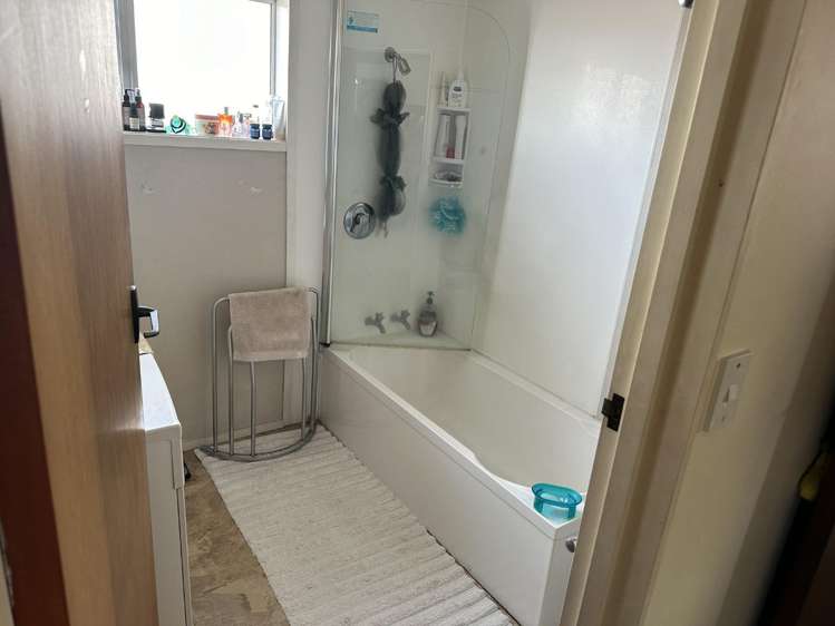 2/95 McLean Street Waitara_5