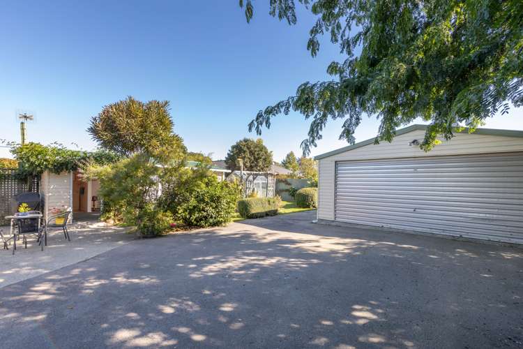 11 Clayton Road Amberley_18