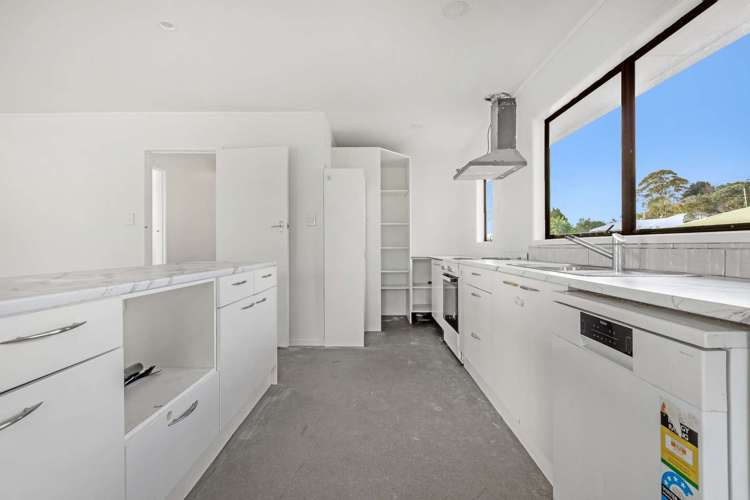 25 Norman Senn Avenue_5