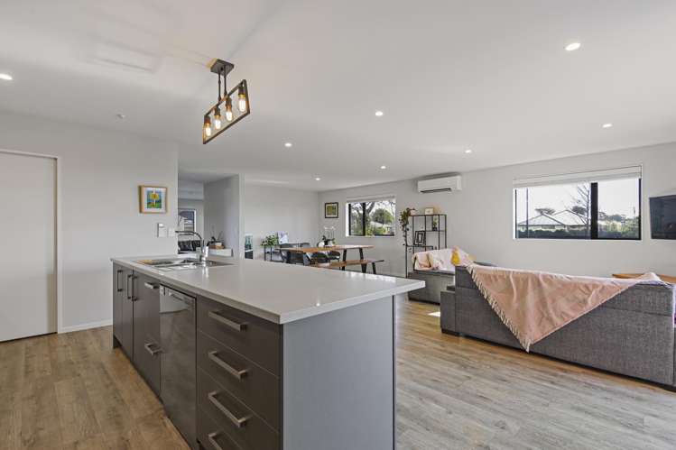 22 Minerva Crescent Woodend_6