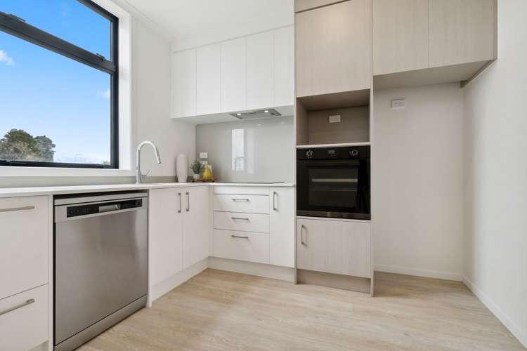 15 Te Tihi Street Wiri_3