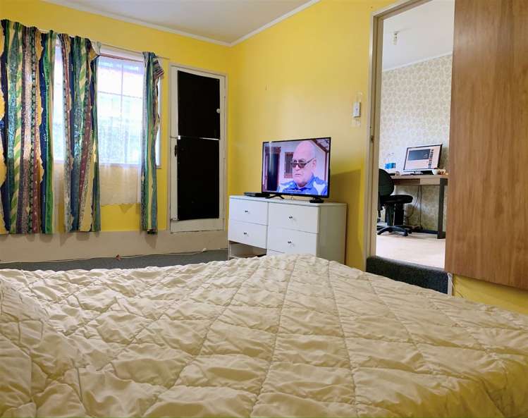 1/9 Wairata Place Te Atatu South_10