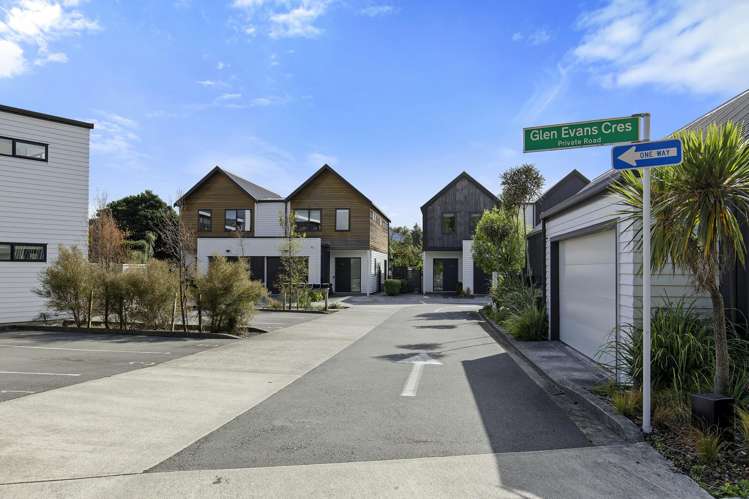 5 Glen Evans Crescent Fairfield_16