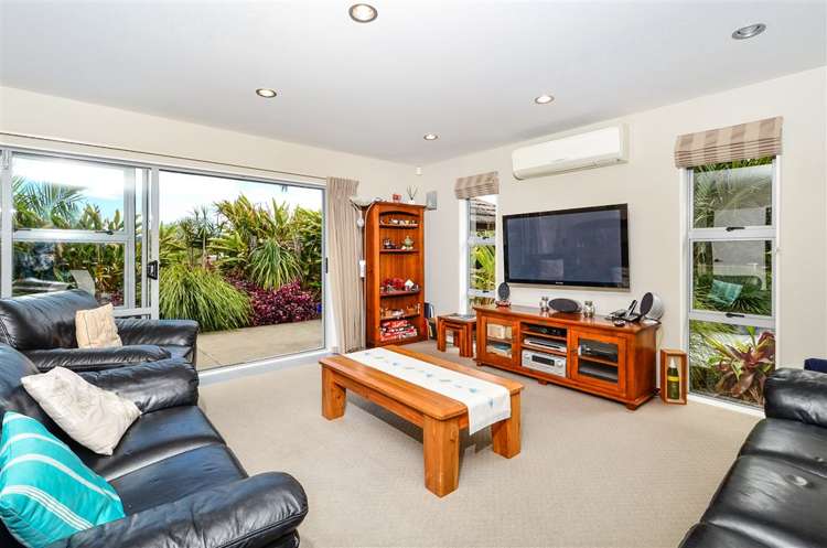 2 Lemon Grove Lane Greenhithe_14