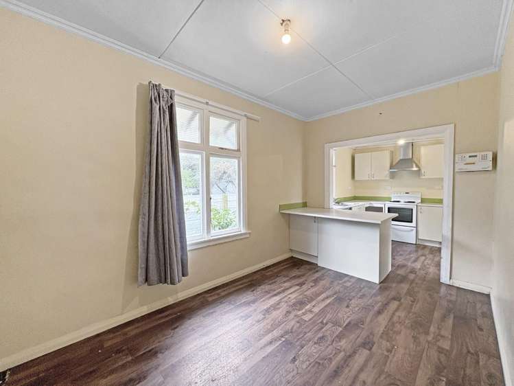 37 Manuka Street 1200_3
