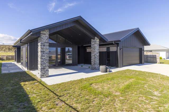 Modern Comfort, Space & Flexibility in Wharewaka