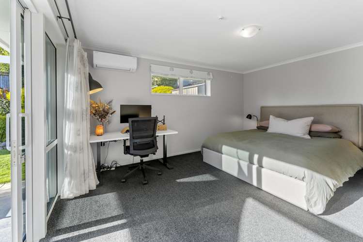 92 Washbourn Drive Richmond_16