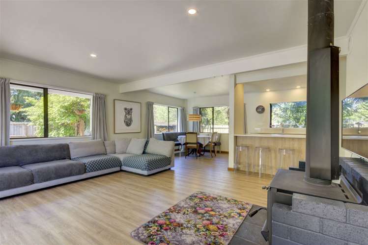 19 Mckenzie Place Waikuku Beach_7