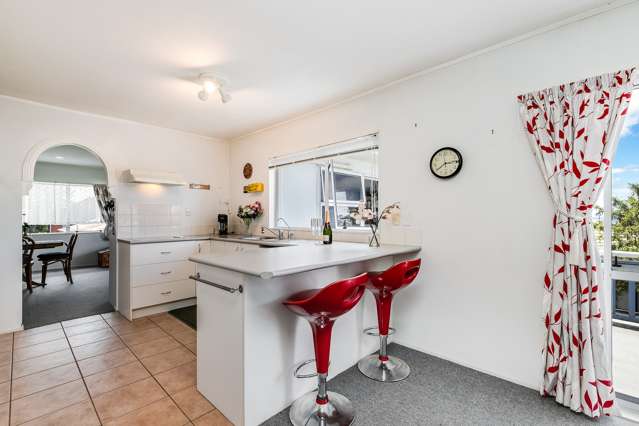 3 Jean Place Stanmore Bay_4