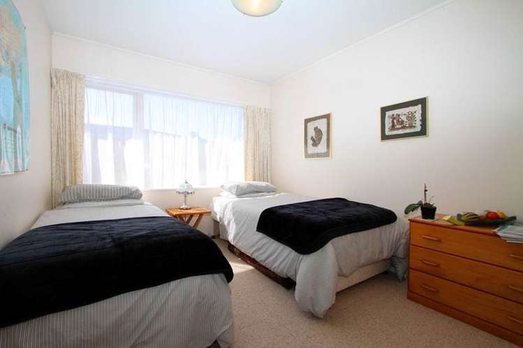 28 Haseler Crescent Mellons Bay_6