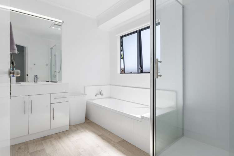 21 Sarindah Place Fairview Downs_8