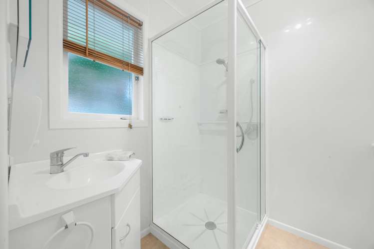 75 Kimber Hall Avenue Mount Roskill_16