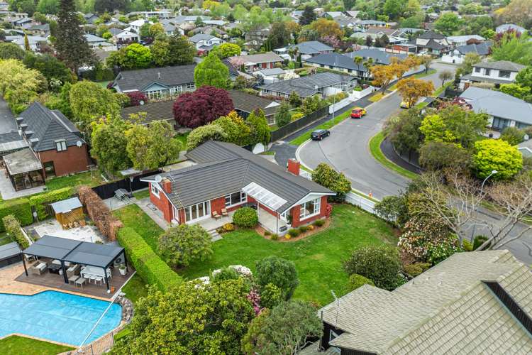 12 Brackendale Place Burnside_19
