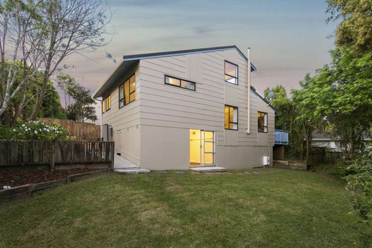 2/125 Oaktree Avenue Browns Bay_14