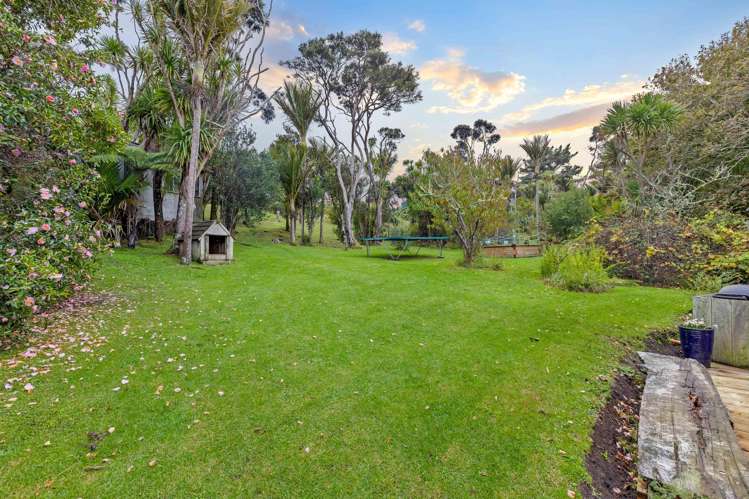 18 Tasman View Road Bethells Beach_4