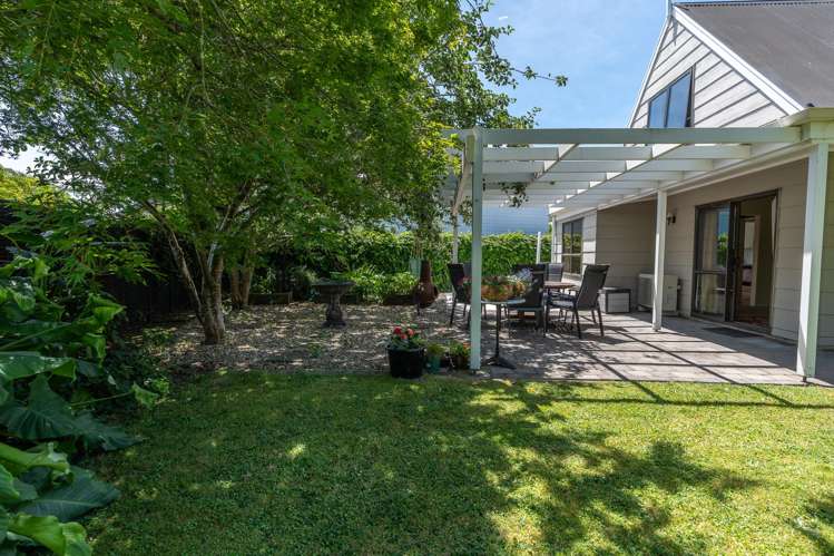 6 Chestnut Place Pukete_16