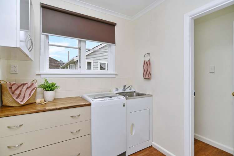 6 Dunedin Street Redwood_13