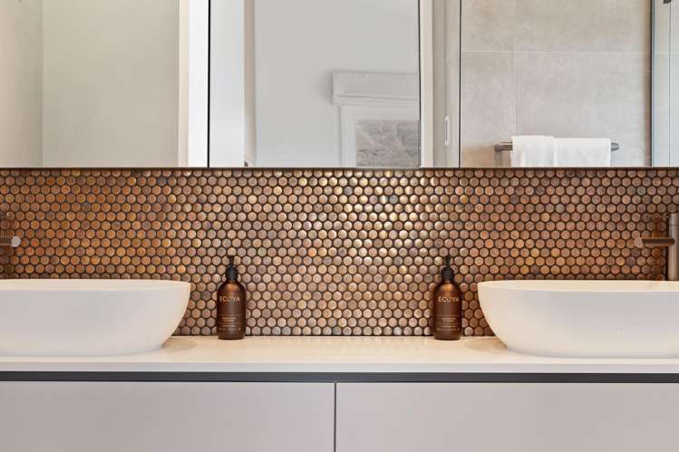 8 Lochy Road Fernhill_17