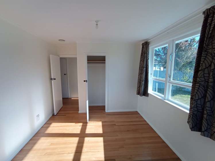 7 Sandbrook Avenue Otara_4