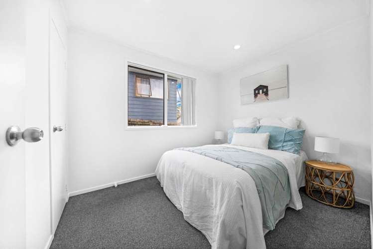 148 & 148A Solar Road Glen Eden_17