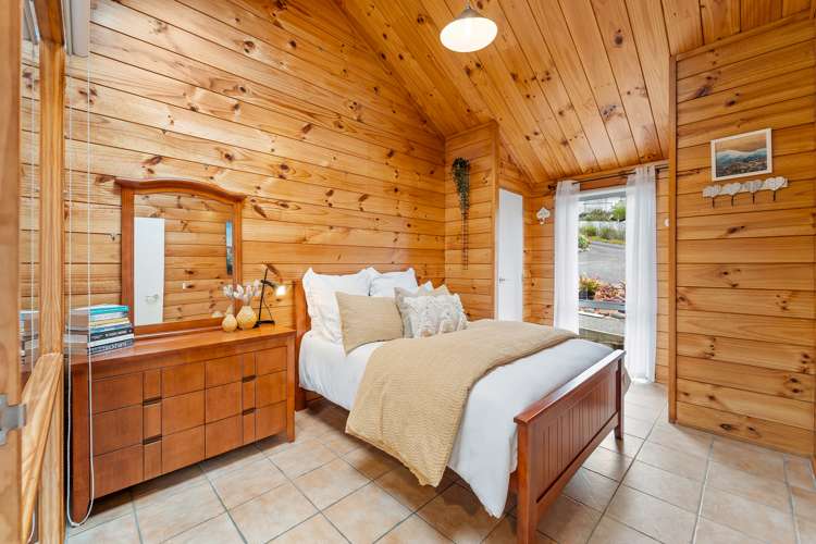 38 Pacific Parade Army Bay_11