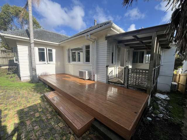 Charming 3 Bedrooms House in Albany