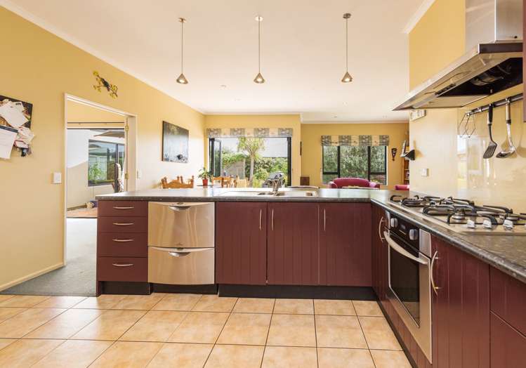 6 Antoine Grove Richmond_23