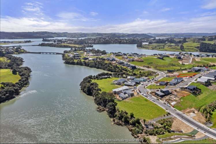 11 Maataitai Road Raglan_8