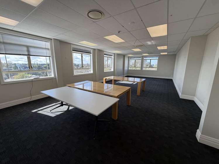 Part Level 2, 20 Alma Street Hamilton City Central_6