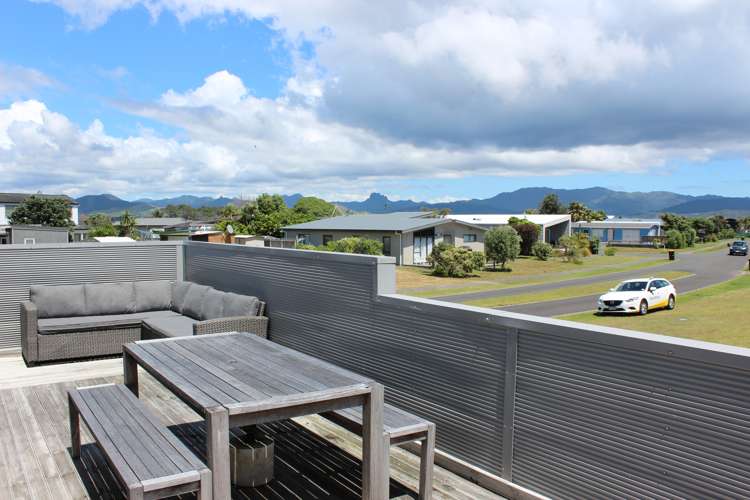 153 The Fairway Matarangi_12