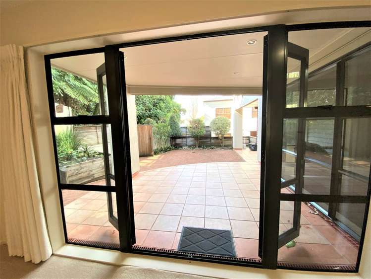 1/75 Beach Road Castor Bay_17