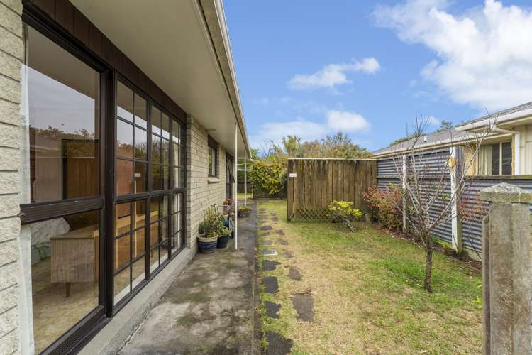 81 Norfolk Crescent Otaki Beach_15