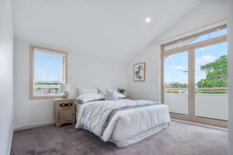 26b Eastern Beach Road Eastern Beach_12