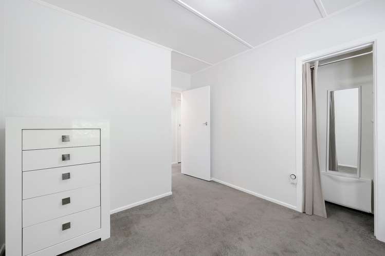 6 Jay Street Paparangi_7