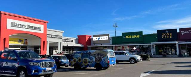 High‑Profile Large‑Format Retail in HomeZone Centre