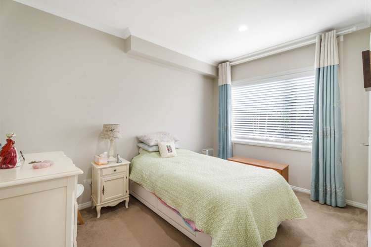 84 Intrepid Crescent Beachlands_20